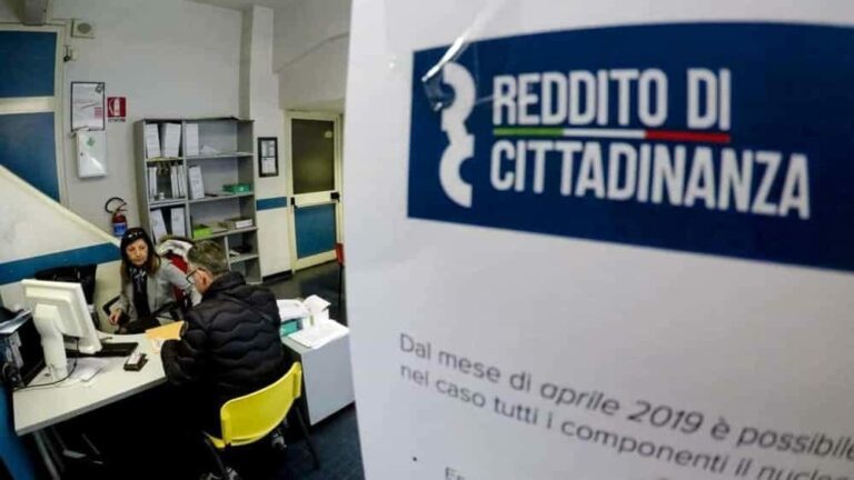 Inps, in arrivo domani altri 32mila sms di stop al Reddito