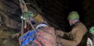 Uscita dalla grotta la speleologa bloccata da domenica