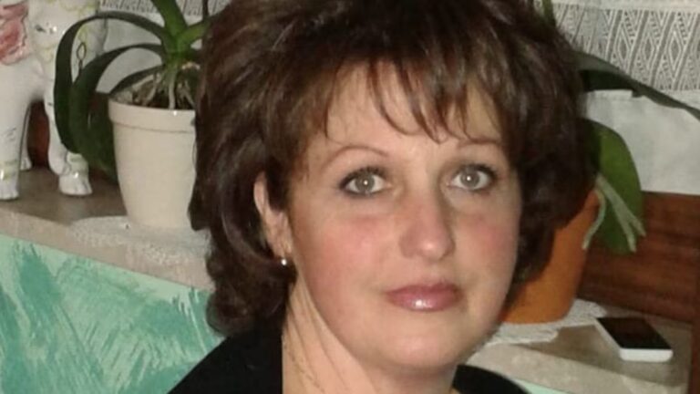 Orrore a Piano di Sorrento, donna uccisa a coltellate e lasciata nel bagagliaio dell’auto: fermato il presunto omicida