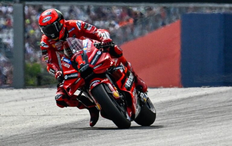 MotoGp: Bagnaia vince in Austria davanti a Binder e Bezzecchi, quarto Marini