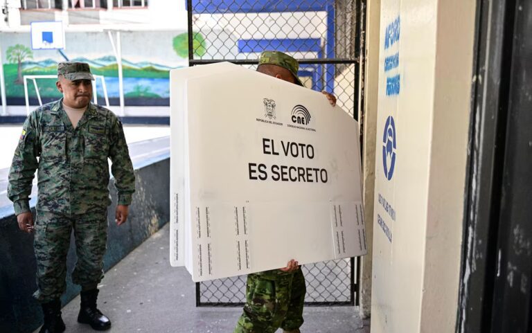 Ecuador al voto in un clima di paura: oltre 13,4 milioni di elettori chiamati alle urne