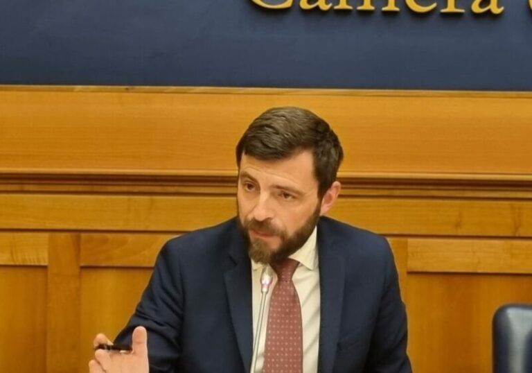 VIDEO INTERVISTA Rizzetto (FdI): “Salario minimo un boomerang. Rdc? Chi non può lavorare non sarà lasciato solo”