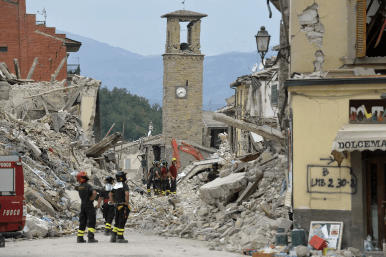 Anniversario terremoto Amatrice, Meloni: “Catastrofe che resta nella memoria collettiva. Cambio di passo sulla ricostruzione”