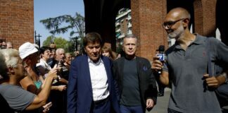 A Milano il funerale di Toto Cutugno: l’omaggio dei colleghi, da Morandi a Pupo
