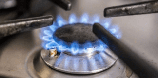 Gas, l’Ue avverte: “Prepararsi allo scenario peggiore”