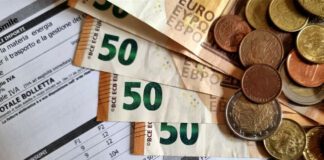 Famiglie, stangata in 4 anni su luce e gas: bollette raddoppiate