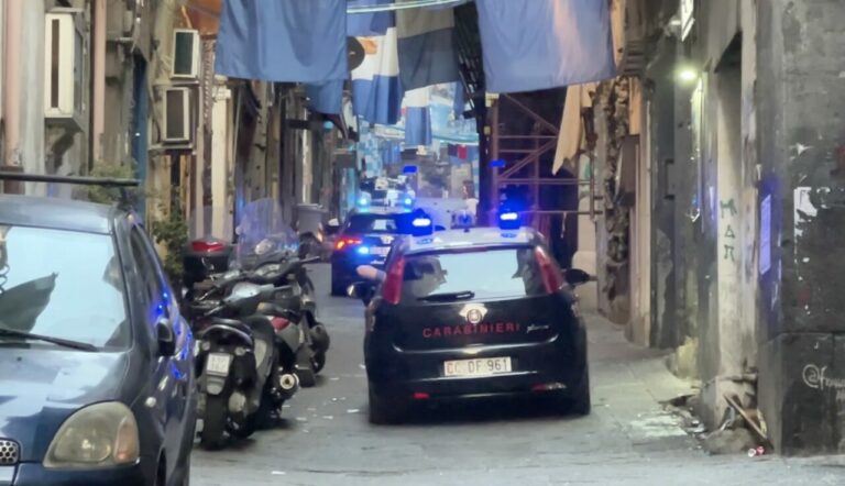Operazione interforze a Roma e Napoli, perquisizioni a Tor Bella Monaca e Quartieri spagnoli: 800 uomini in campo