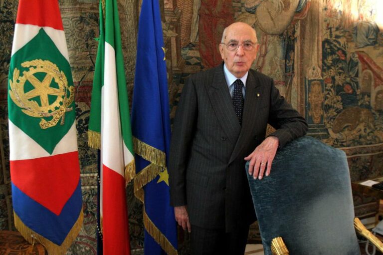 Addio a Giorgio Napolitano, il presidente emerito aveva 98 anni: martedì i funerali di stato