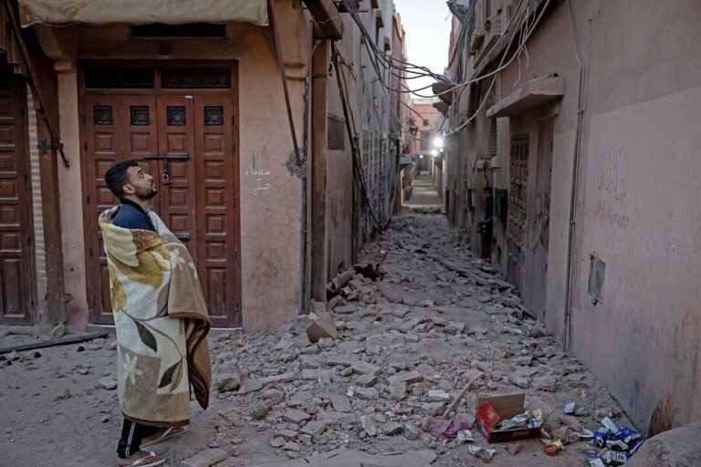 Devastante terremoto in Marocco, scossa di magnitudo 7: 1.037 morti e più di 1.200 feriti