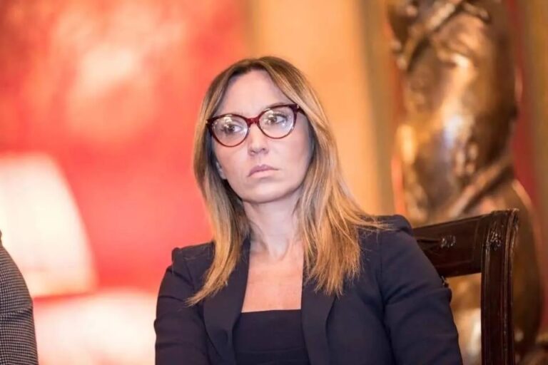 VIDEO LIVE CAMERA Nadef, Lucaselli (FdI): “Provvedimento che aiuta famiglie e fasce deboli”