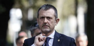 VIDEO Magi (+Europa) e Bonelli (Verdi): “Delmastro è un bugiardo, si deve dimettere”