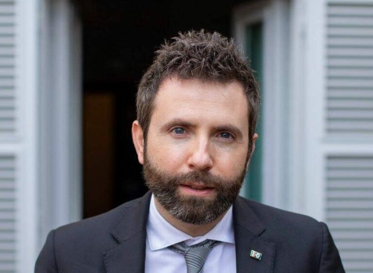 VIDEO LIVE CAMERA Caso Crosetto, Dori (AVS): “Un ministro non può parlare dei magistrati come se fosse al bar, è gravissimo”