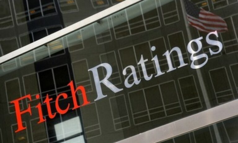 Fitch conferma il rating dell’Italia, economia arranca: da Bankitalia nuovo allarme sul debito, industria in difficoltà