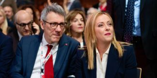 Vertice governo-sindacati, tre ipotesi di modifica sul taglio della pensione dei medici. Cgil-Uil: “Manovra sbagliata”