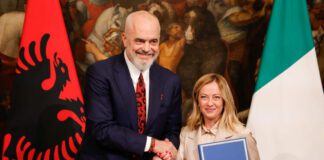 Accordo Italia-Albania, l’affondo della Cei: “Soldi buttati”