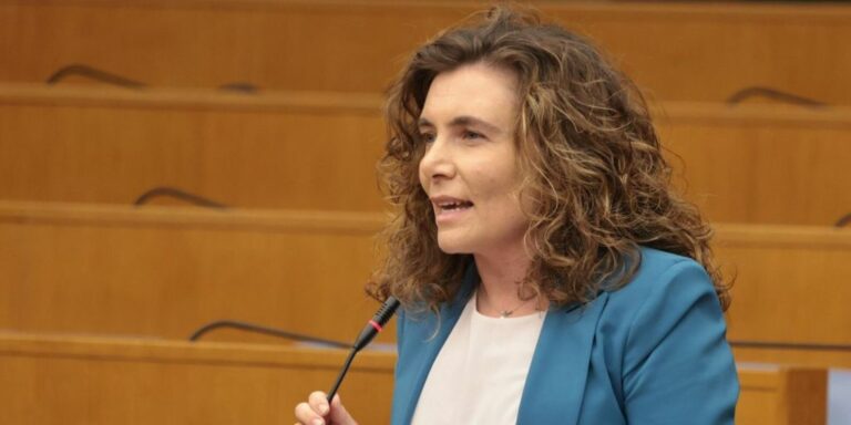VIDEO LIVE CAMERA Orrico (M5S): “Seconda manovra del governo Meloni peggio della prima, colpiti i più deboli”