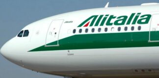 Alitalia licenzia 2668 persone, lettera inviata a governo e sindacati