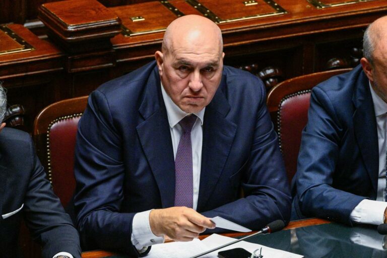 Fuga di notizie sulla Consulta, Crosetto annuncia esposto ai pm contro le talpe di Fratelli d’Italia