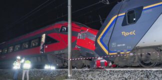 Tamponamento tra due treni nel Ravennate, 17 feriti lievi: ripresa la circolazione