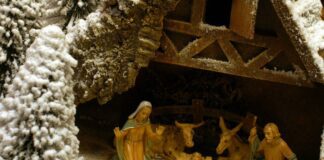 Presepe a scuola, la proposta di FdI al Senato: “Vietato impedire allestimenti per Natale o recite a Pasqua”