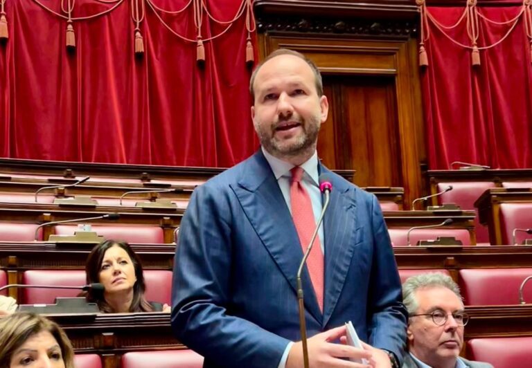 Zinzi attacca De Luca: “Fondi di coesione per finanziare sagra del caciocavallo mentre la sanità campana è in ginocchio”