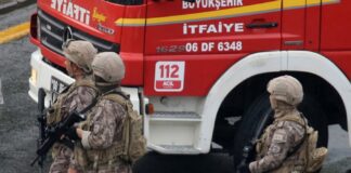 Attacco armato in una chiesa italiana durante la messa della domenica a Istanbul: un morto