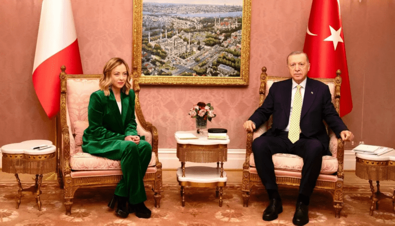 Vertice Meloni-Erdogan a Istanbul, focus su migranti e guerre: intesa sui flussi migratori dalla Libia