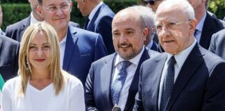 Scontro Meloni-De Luca sui fondi per il sud, il governatore chiede un incontro alla premier