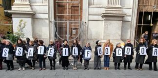 Napoli in piazza contro le guerre: “Cessate il fuoco”