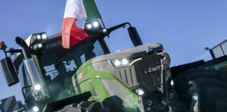 Protesta trattori nel Casertano: “Così non sopravviviamo, introiti troppo bassi”