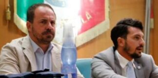 Orta di Atella, il doppio gioco di D’Ambrosio e Indaco: salta accordo per entrare in giunta, poi il passaggio all’opposizione