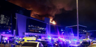 Attentato a Mosca, più di 140 morti: il Cremlino annuncia 11 arresti tra cui 4 terroristi. L’Isis rivendica