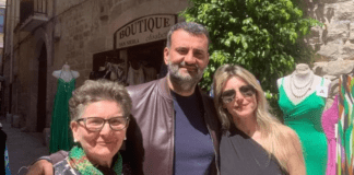 Decaro e la foto strumentalizzata dalla destra, il sindaco va al contrattacco: “Donne estranee alle attività dei clan”