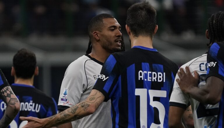 Caso Acerbi-Juan Jesus, niente squalifica per il difensore dell’Inter: “Nessuna prova di insulti razzisti”