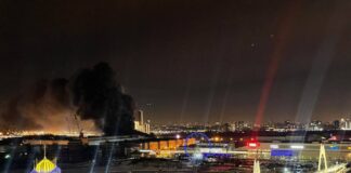 Attentato a Mosca, sparatoria in una sala da concerto: “Almeno 12 morti e 35 feriti”