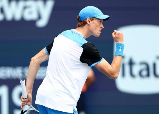 Sinner: “Mi sono innamorato, ma non dico altro. E poi: “Ho costruito una Porsche con i Lego, ecco i miei difetti”