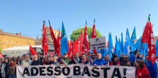 Cgil e Uil in piazza per sicurezza sul lavoro, sanità, fisco e salari: “Adesso basta”