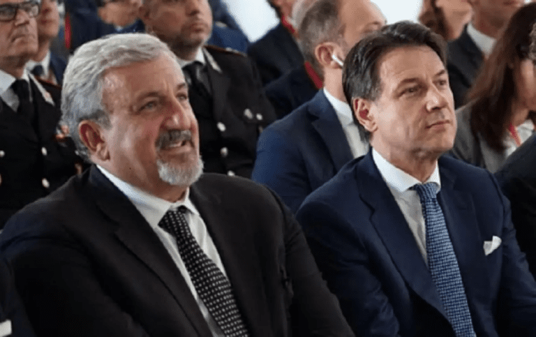 Nuovo strappo di Conte in Puglia, il M5S via dalla giunta regionale di Emiliano: “Non facciamo sconti a nessuno”