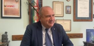 Aversa, Gallozzi (Noi Moderati) lascia Farinaro e abbraccia Matacena: lista unica con Forza Italia