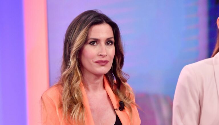 Nuovo caso in Rai, la vicedirettrice Tg1 Boccia riapre lo scontro sull’aborto: “È un delitto, non un diritto”. Opposizioni all’attacco