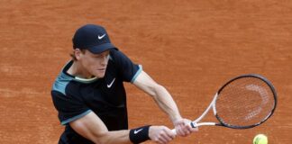 Jannik Sinner non ci sarà alle Olimpiadi di Parigi, ha la tonsillite: al suo posto Andrea Vavassori