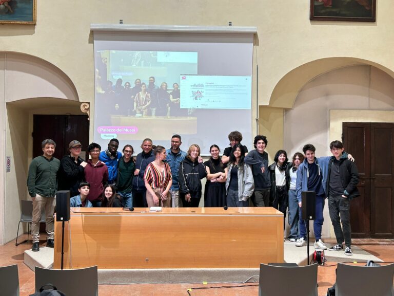 Un successo il progetto nazionale di legalità “Onda Pazza”, centinaia gli studenti coinvolti in Campania e i lavori prodotti