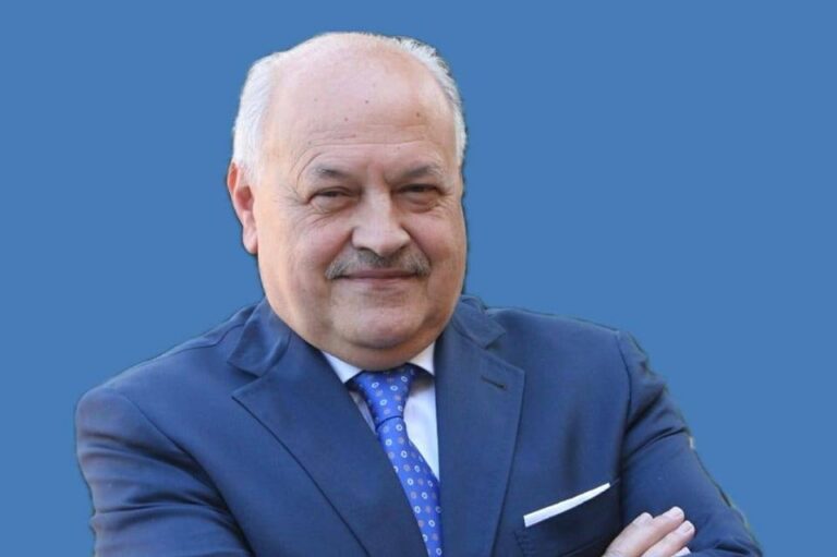 VIDEO INTERVISTA Teverola, il sindaco Caserta: “Popolo sovrano, Fattore e Di Matteo infangano l’immagine dei cittadini”. Ecco la nuova giunta