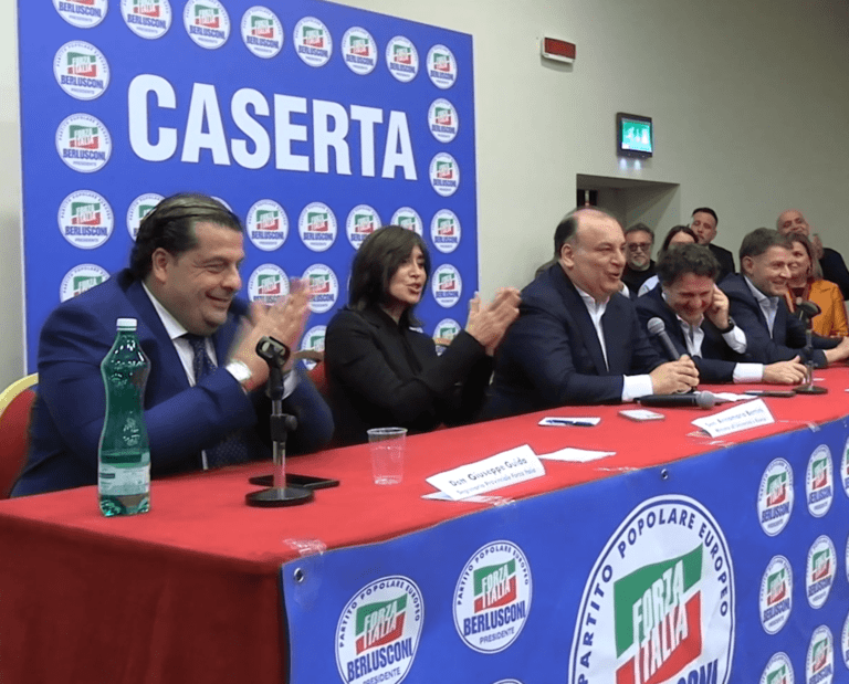 VIDEO INTERVISTA Europee, Martusciello a Caserta: “Qui mi sento a casa, Forza Italia supererà i 5 Stelle”