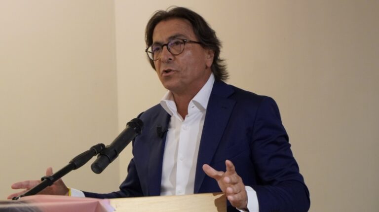 Comunali Aversa, i meloniani non seguono Oliva. Lista affidata a Pagano: “Sarà molto competitiva”. E fa discutere il logo dell’ex FdI