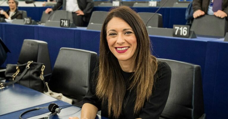 Europee, ecco la lista del Pd per il Sud: in corsa la Picierno