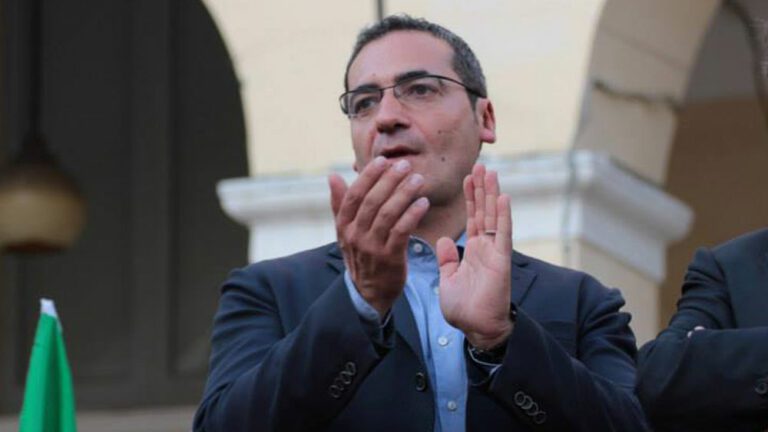 Cerreto (FdI) chiude con un bagno di folla la campagna elettorale: “Renderemo l’Italia sempre più protagonista in Europa”