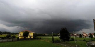 Ancora maltempo al Nord, nubifragi in Valle d’Aosta e Piemonte. Cirio: “Pronti a chiedere lo stato di emergenza”