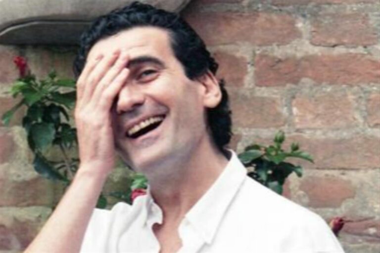 Trent’anni senza Massimo Troisi, la storia del Pulcinella senza maschera