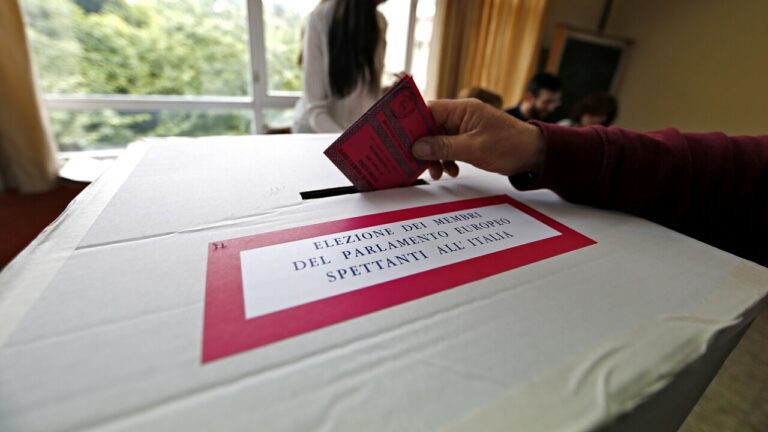 Elezioni, affluenza in Campania al 36,62% per i Comuni: 16,61 per le Europee a Napoli